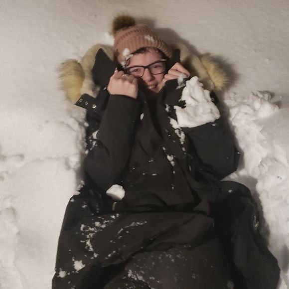 Meet your Posher, Krysta - Picture 1 of 1